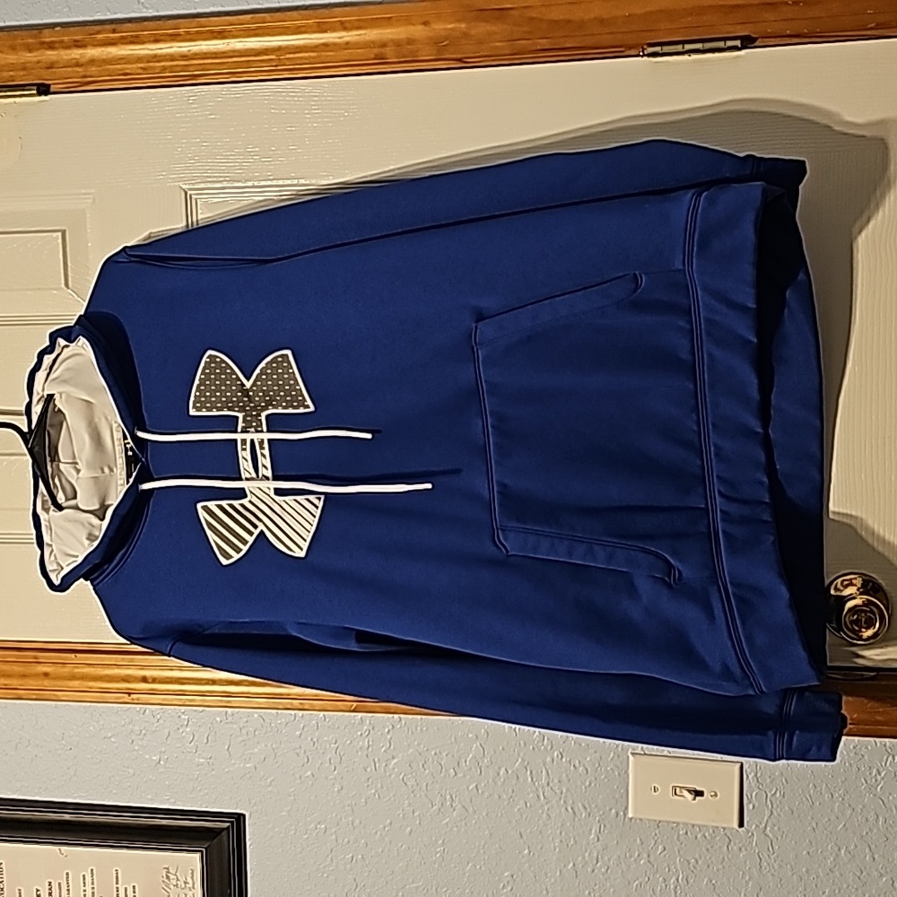 Under Armor hoodie